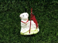 Baranek Wielkanocny plastikowy siedzący 7,5x5,5x4 cm (014)