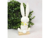 Dekoracja wielkanocna filcowa na drewnianej podstawie ZAJAC z kwiatkami 22x8z4 cm biały