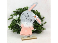 Dekoracja wielkanocna filcowa na drewnianej podstawie ZAJAC z metalowym kwiatkiem 29x22x4 cm szary