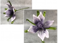 Kwiat piankowy MAGNOLIA Z ZIELONYMI LISTKAMI wys. 53 (główka 27x14 cm) FIOLETOWY