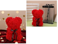 Miś, niedźwiadek z czerwonych piankowych róż w pudełku z czarną kokardą 28 cm