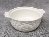 Naczynie ceramiczne z tłoczonym wzorem 24x8,5 cm BIAŁE