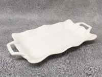 Półmisek ceramiczny PROSTOKĄTNY falowany z rączkami 34,5x17x3,5 cm BIAŁY