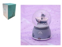 Szklana kula na podstawie LED świecąca - STATEK 9x6,5 cm