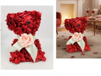 Upominek PIES z kwiatów wys. 20x15x15 cm czerwony