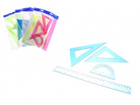Zestaw geometryczny 4 el. MIX KOLOR (linijka 30cm, 2x ekierka 18-13 cm, kątomierz 10 cm) no:819597